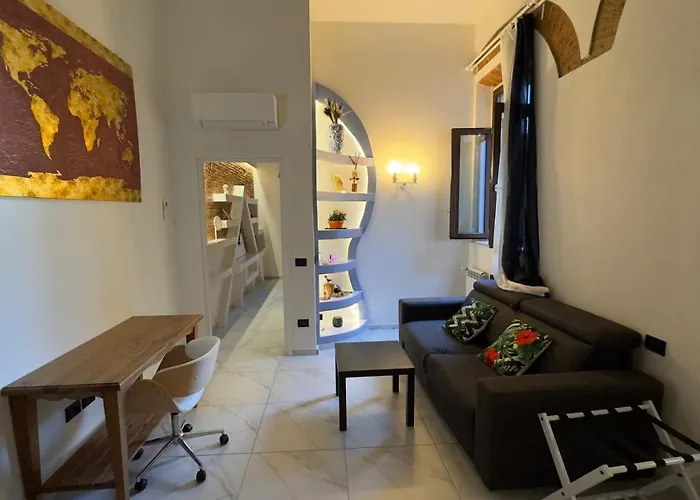 Stylish & Cozy In The Heart Of Florencja