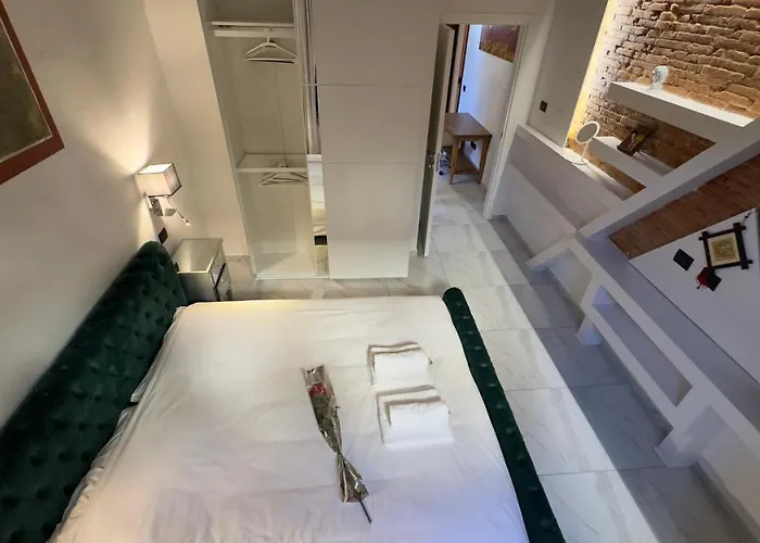 Stylish & Cozy In The Heart Of Florencja